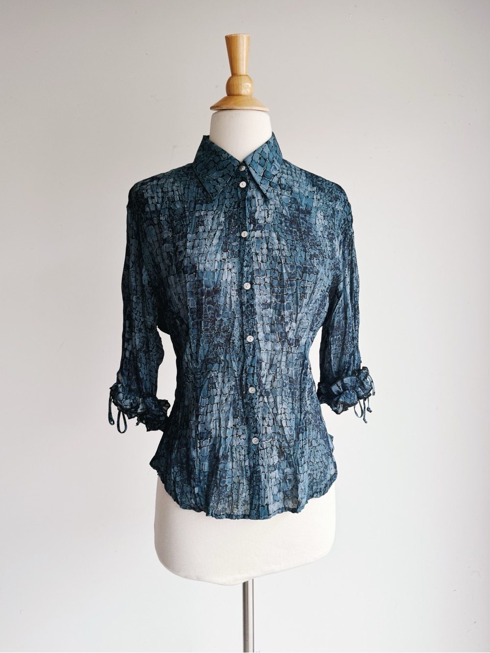 Vintage Caviar Peacock Blue Blouse Snakeskin Print Crinkle Sheer 3/4 Sleeve M